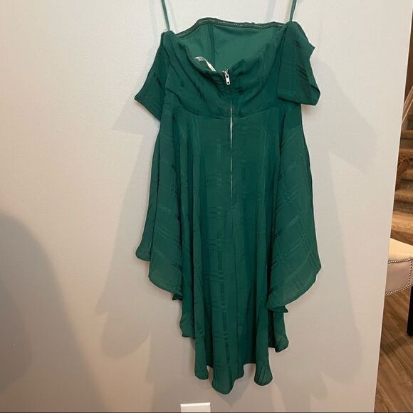 Saints + Secrets green romper 8 - Picture 9 of 13